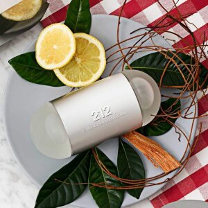 Carolina Herrera 212 Kadın Parfüm Edt 100 Ml - 3