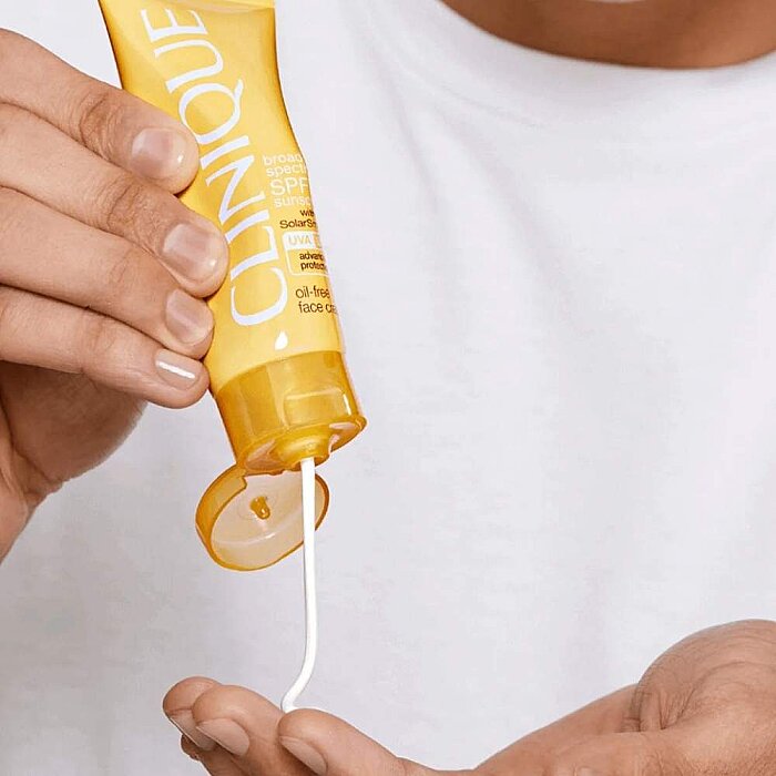 Clinique Sun Kırışıklık Karşıtı Bakım Kremi Spf30 50 Ml - 4