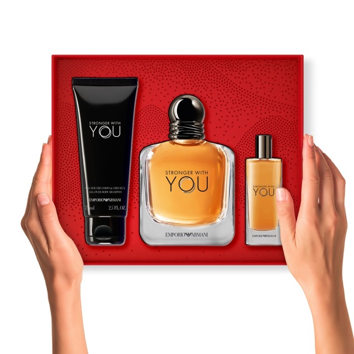 Emporio Armani Stronger With You Erkek Parfüm Edt 100 Ml + Edt 15 Ml + Shower Gel 75 Ml Set