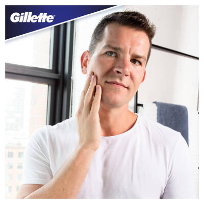 Gillette Skinguard Tıraş Makinesi + 3'lü Yedek Tıraş Bıçağı