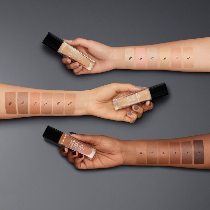 Lancome Teint Miracle Foundation 045 Sable Beige - 4