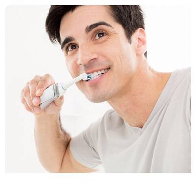 Oral-B Stages Çocuk Starwars Şarjlı Diş Fırçası