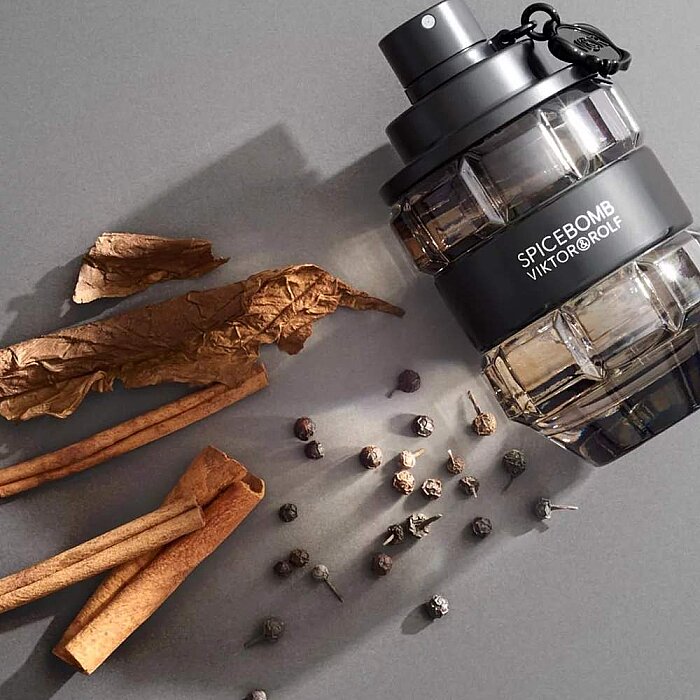 Viktor&Rolf Spicebomb Erkek Parfüm Edt 50 Ml - 4